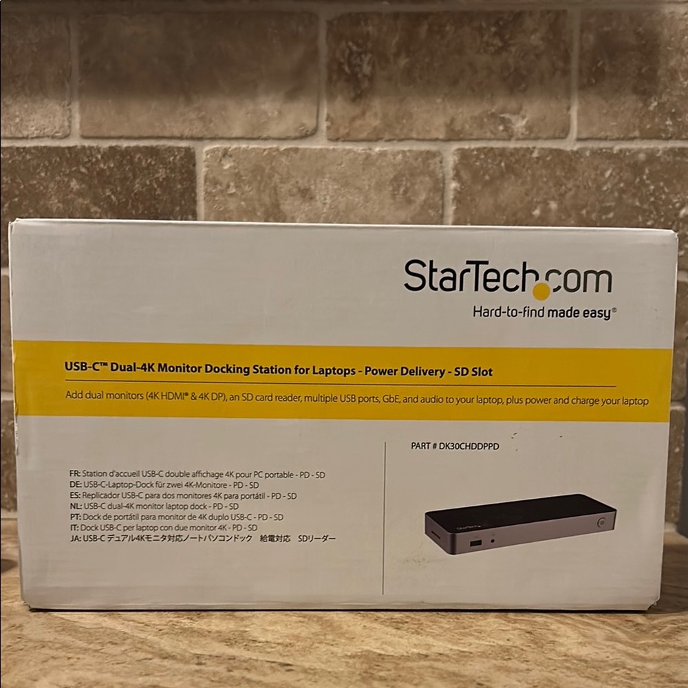 USB-C Dual-4K Monitor Docking Station - Black